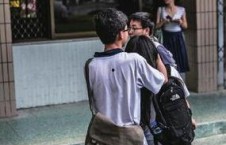 国产区情侣,浪漫瞬间，温馨时光